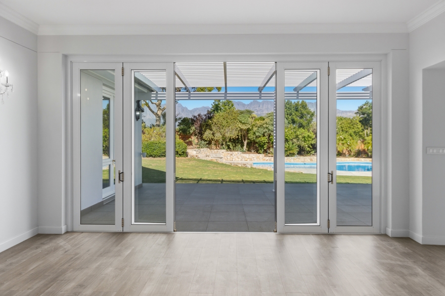 4 Bedroom Property for Sale in Golden Hill Western Cape